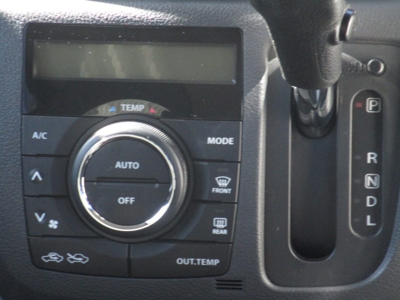 スズキ スペーシア13枚目