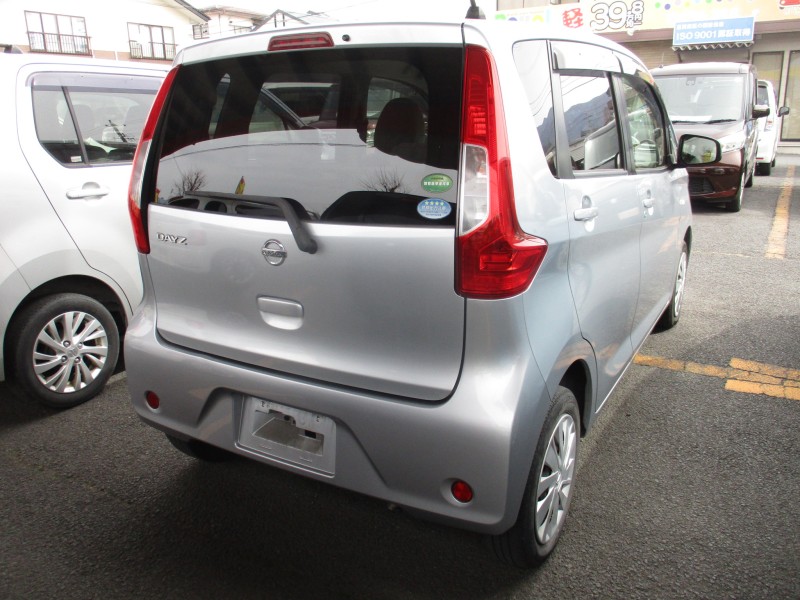 ニッサン デイズ3枚目