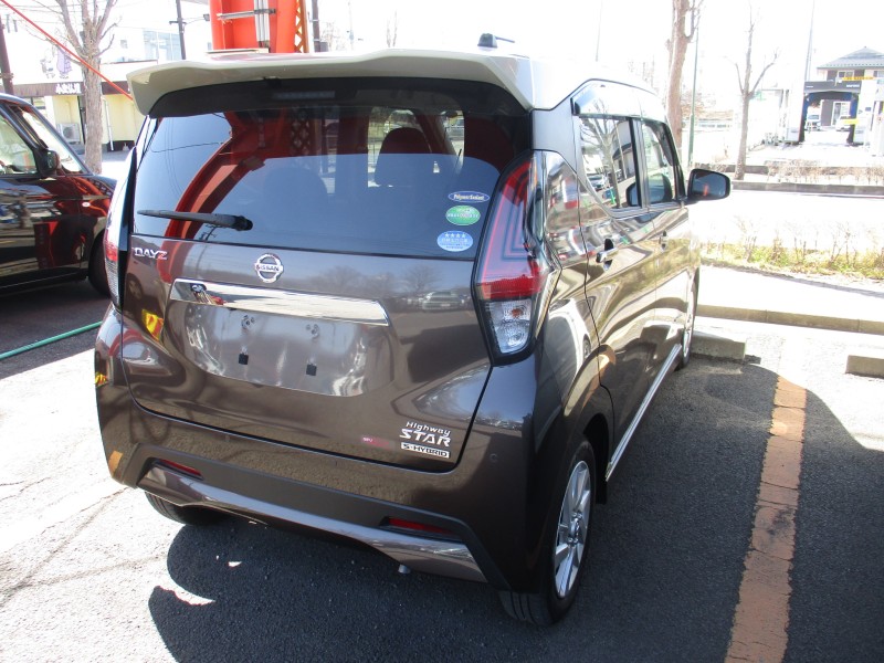 ニッサン デイズ3枚目