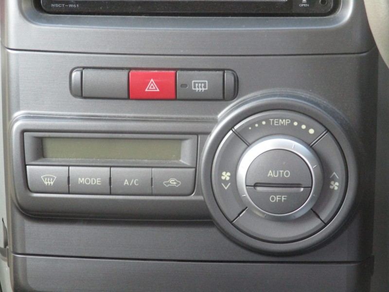 トヨタ ピクシススペース12枚目