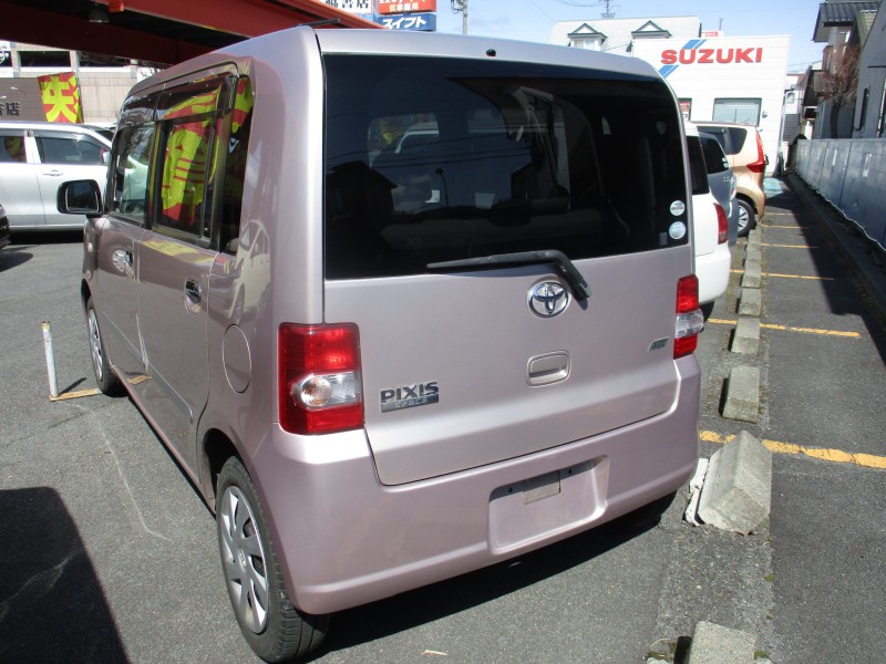 トヨタ ピクシススペース5枚目