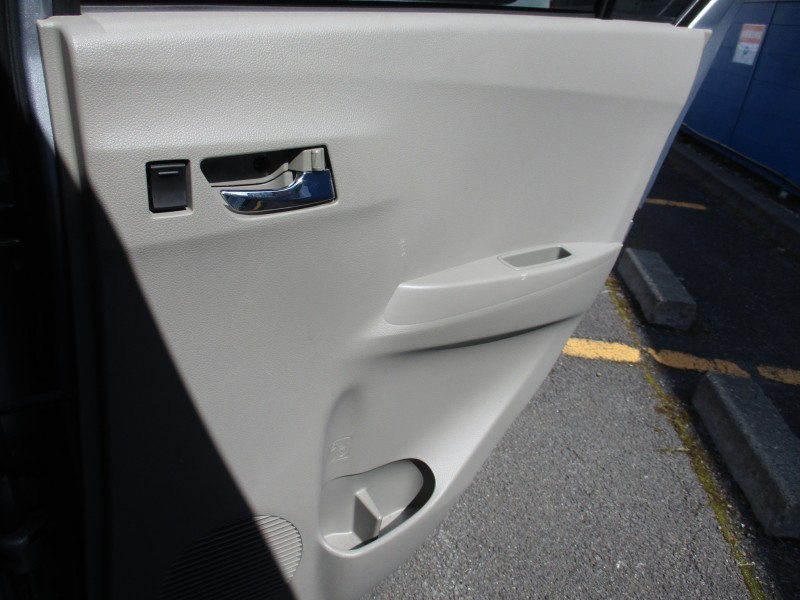 ダイハツ ミライース24枚目