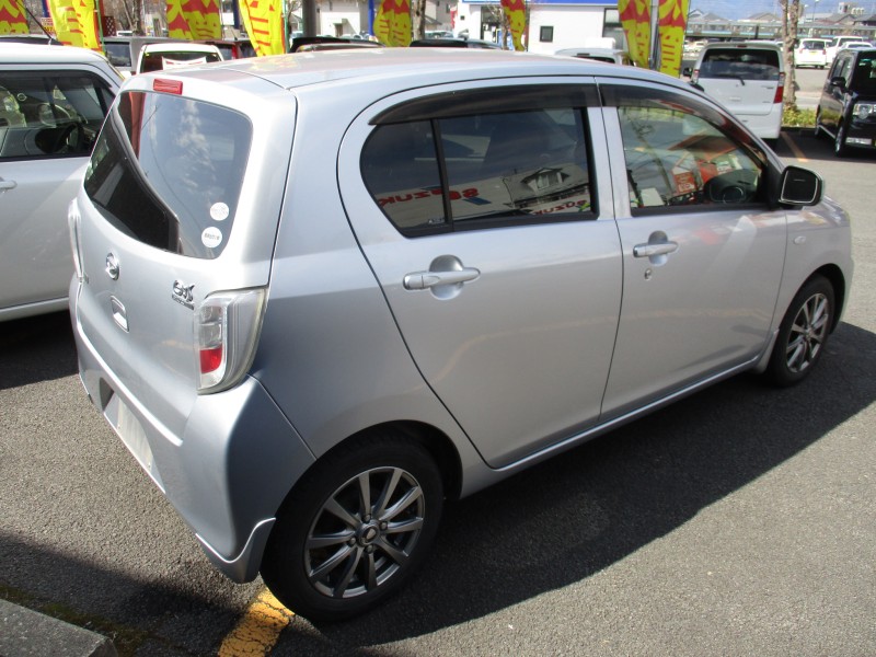 ダイハツ ミライース3枚目