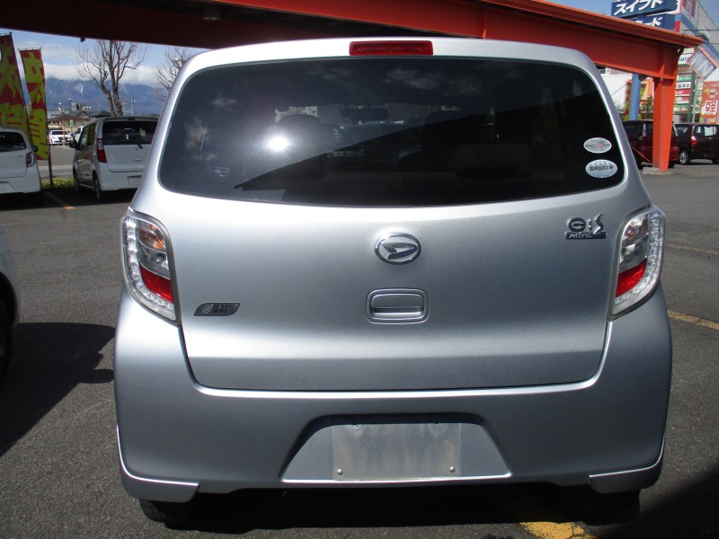 ダイハツ ミライース4枚目