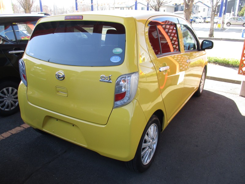 ダイハツ ミライース3枚目