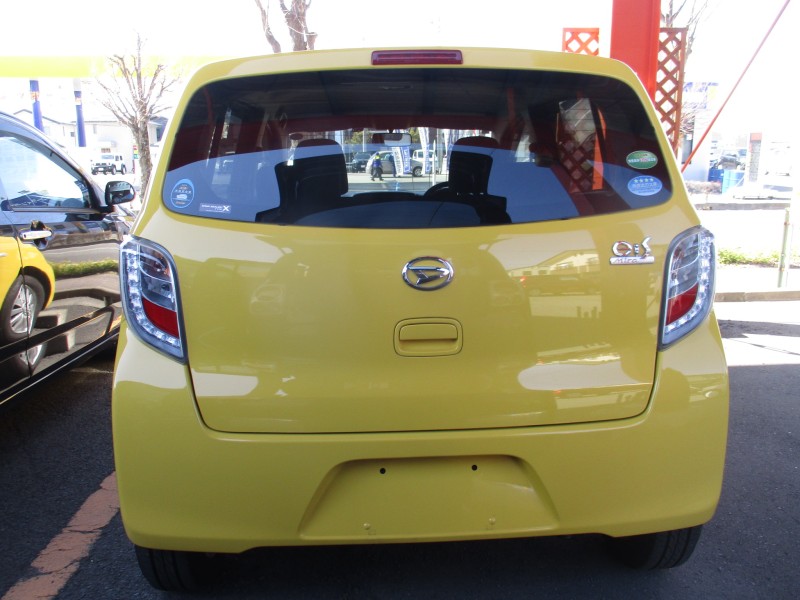 ダイハツ ミライース4枚目