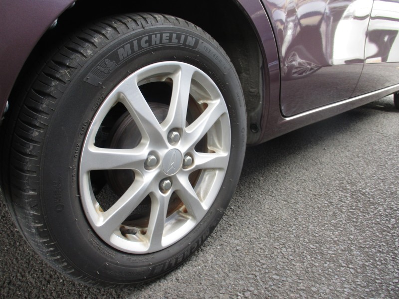 ダイハツ ムーヴ27枚目