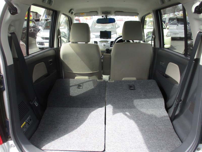 スズキ ワゴンR7枚目